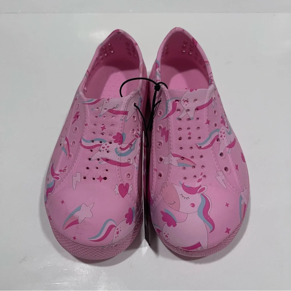 NWT Chatties shoes